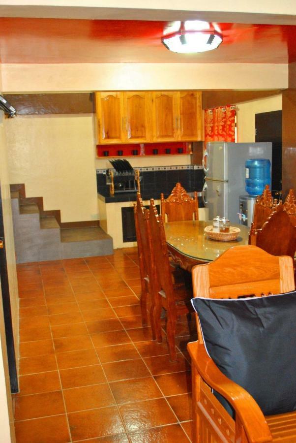 Villa Fully Ac 3Br House For 8Pax Near Airport And Sm With 100Mbps Wifi Puerto Princesa Exterior foto